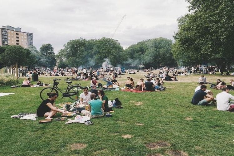 5 Rekomendasi Taman Cantik di Jakarta, Cocok Jadi Tempat Ngabuburit Bareng Keluarga saat Ramadhan