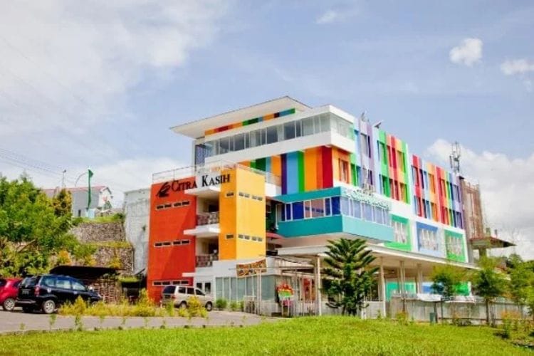 Dibangun Pengusaha Tajir, Ini Dia Sekolah Termahal di Manado, Fasilitasnya Berkelas Sultan!