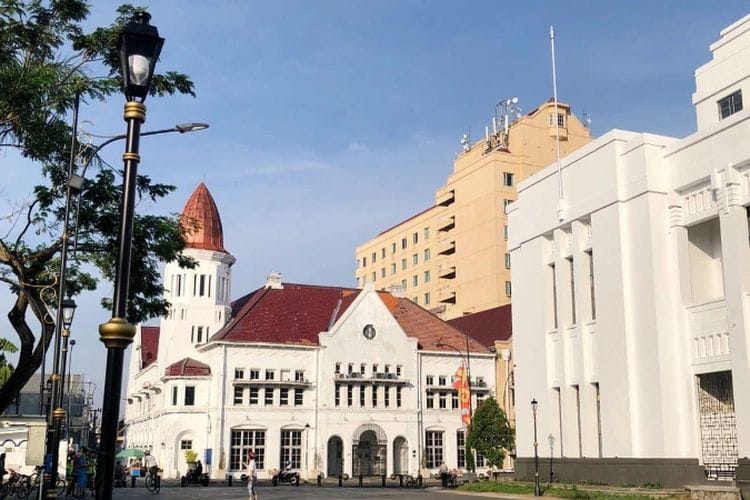 Surabaya Punya 5 Destinasi Ngabuburit Idaman Saat Bulan Ramadhan Lho: No. 3 Tempat Berburu Takjil Gratis Paling Top!