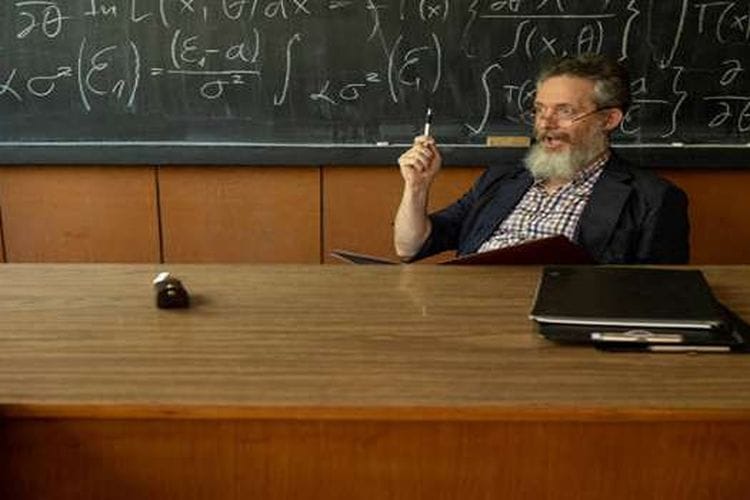 Calon Mahasiswa Wajib Tahu! Ini 9 Kampus  dengan Jumlah Profesor Terbanyak di Indonesia Menurut Kemendiktisaintek