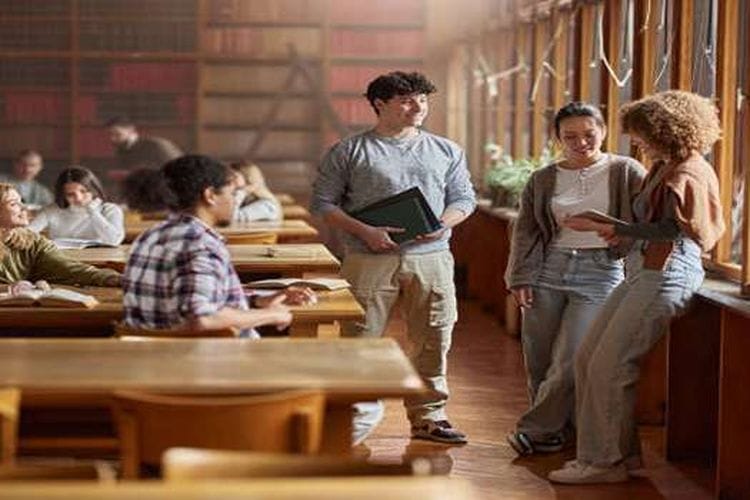 Maba Wajib Tahu! Ini 11 Istilah Kampus yang Sering Dipakai Kating dan Dosen