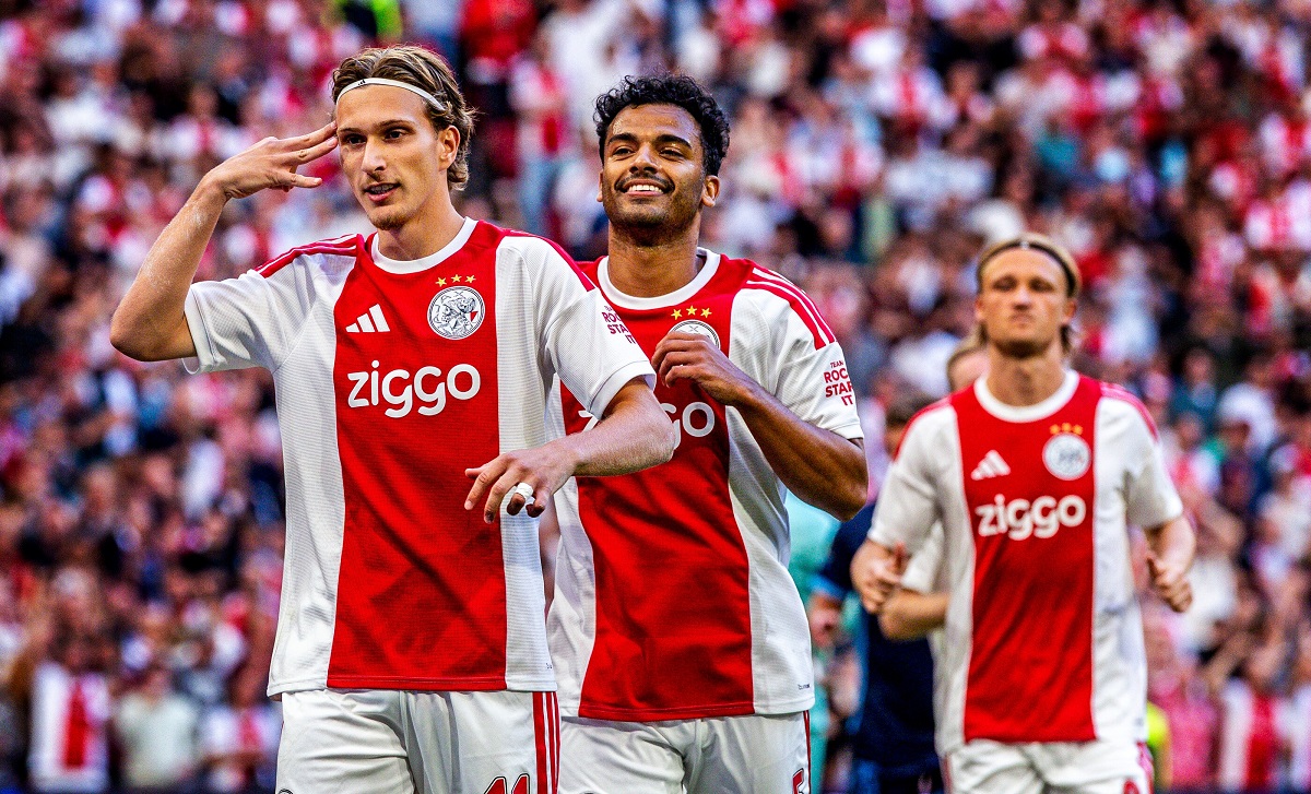 Bintang Baru Dicadangkan, Skuad ‘Buangan’ Ajax Justru Menggila di Eropa